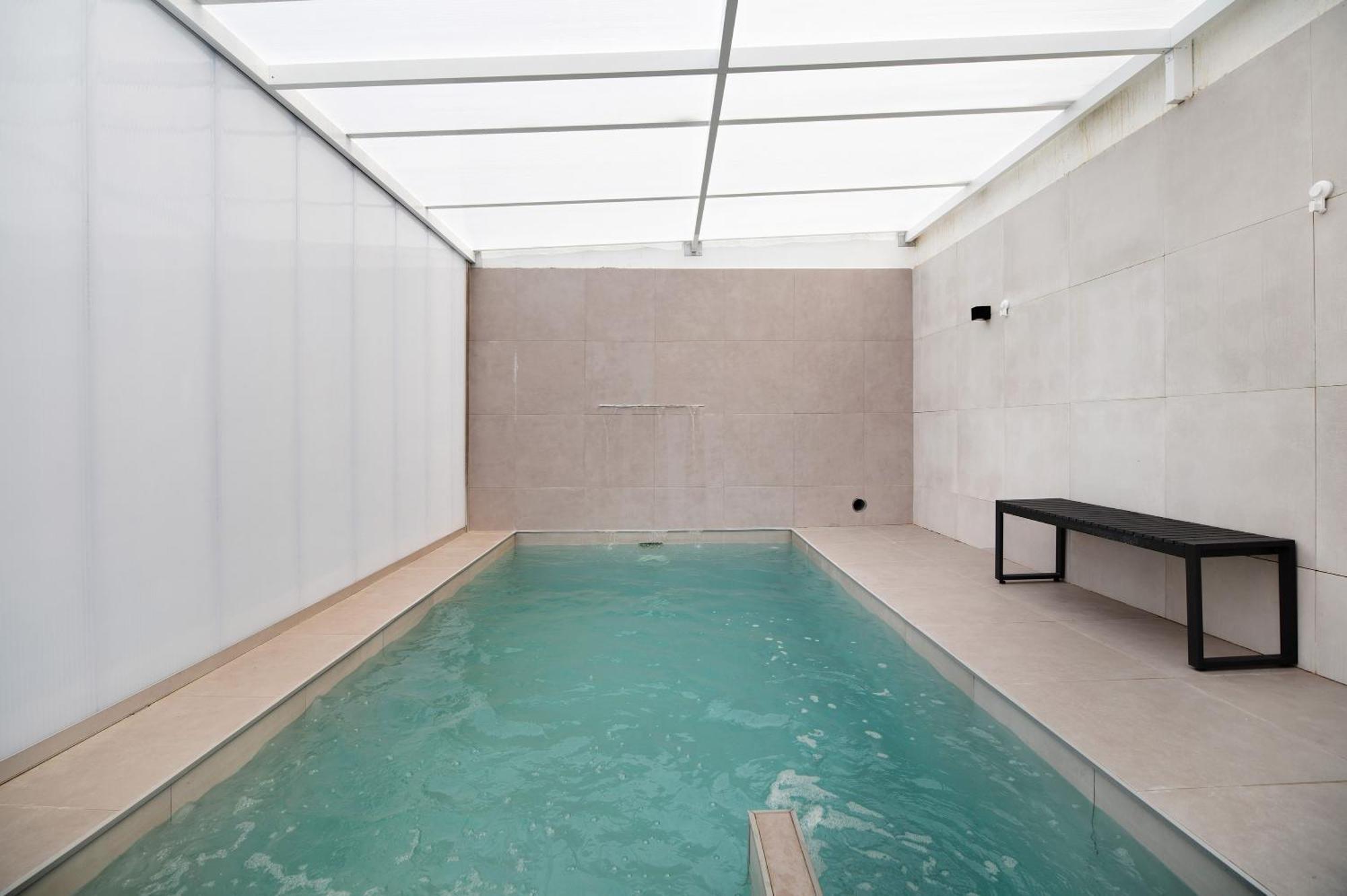 Rchico Piscina Climatizada Holiday home Chiclana de la Frontera